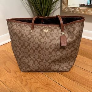 Authentic Coach large tote bag